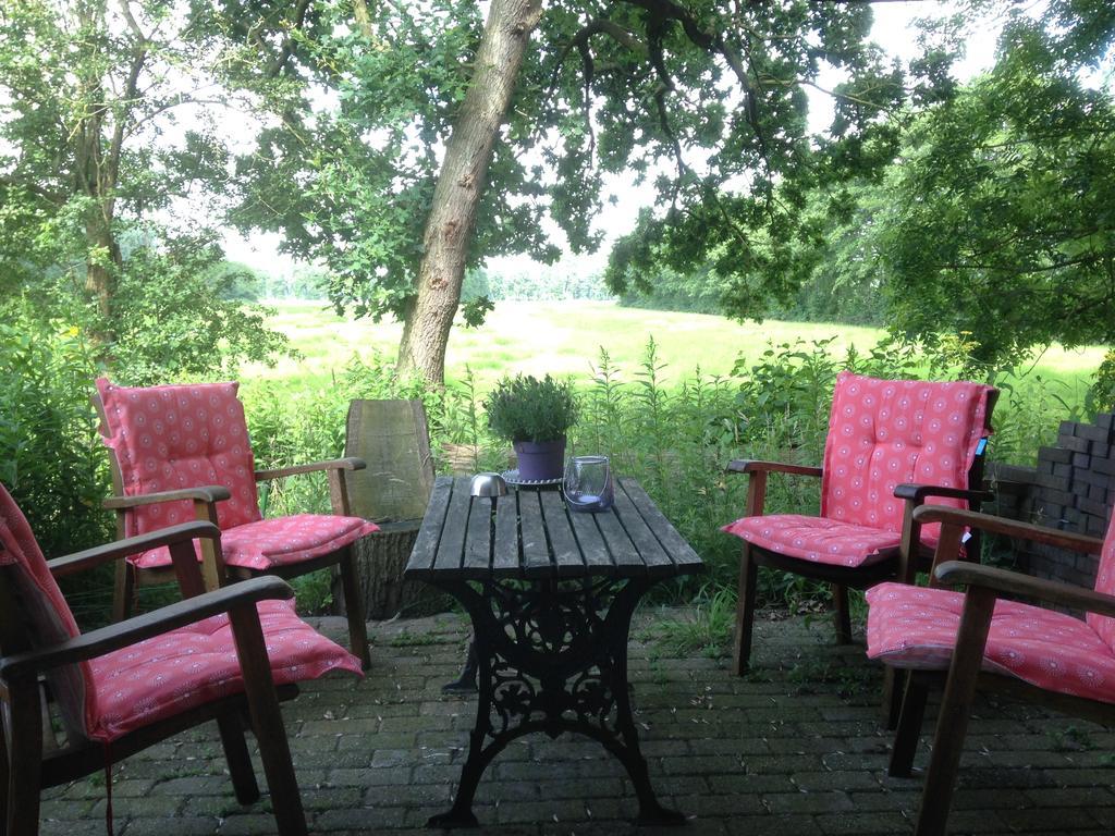 Bij En Boom Bed & Breakfast Drachten Esterno foto